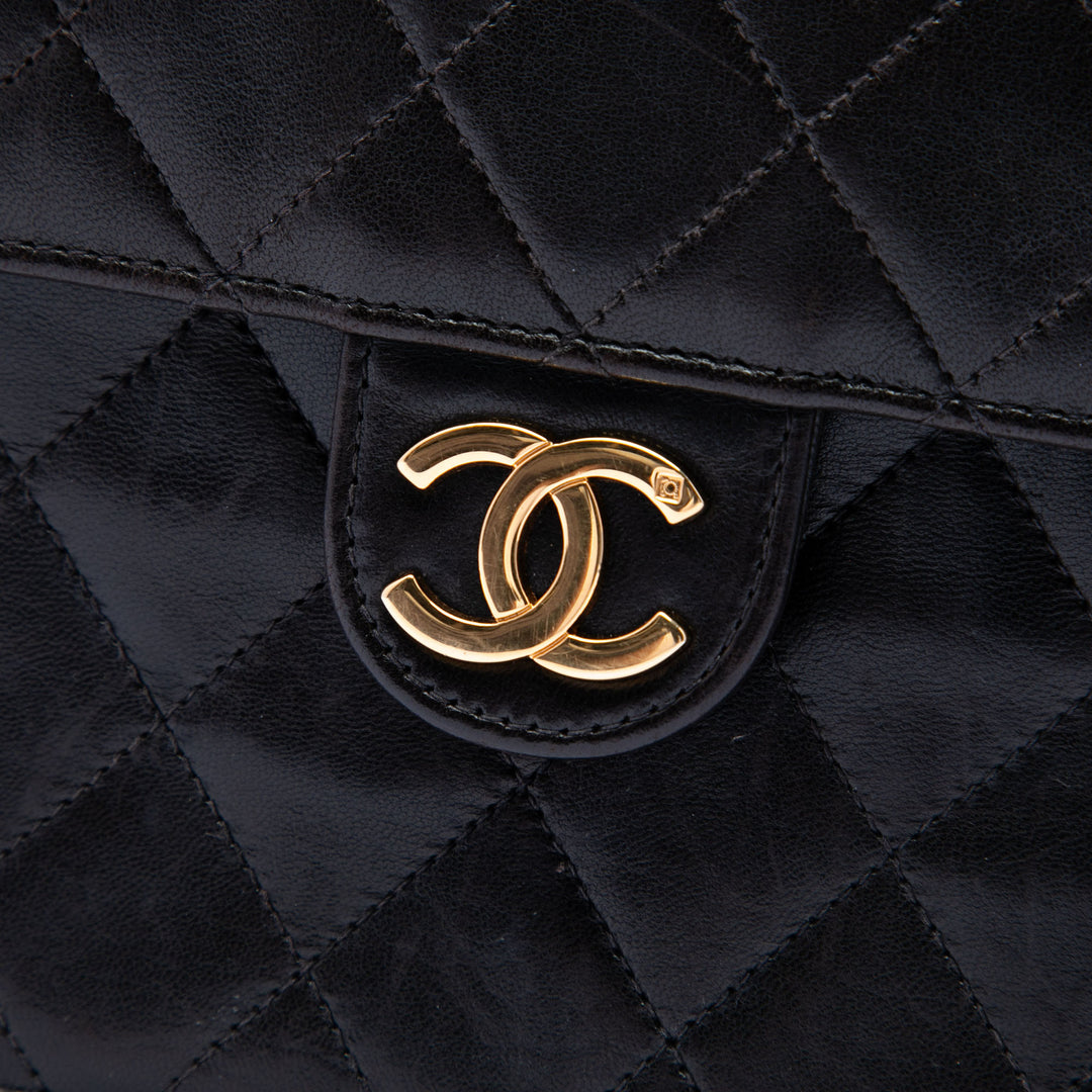 Chanel Medium CC Matelassé Cuir d’agneau Simple rabat