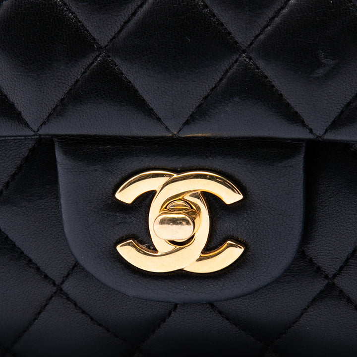 Chanel Classic Double rabat Moyen Cuir d'agneau