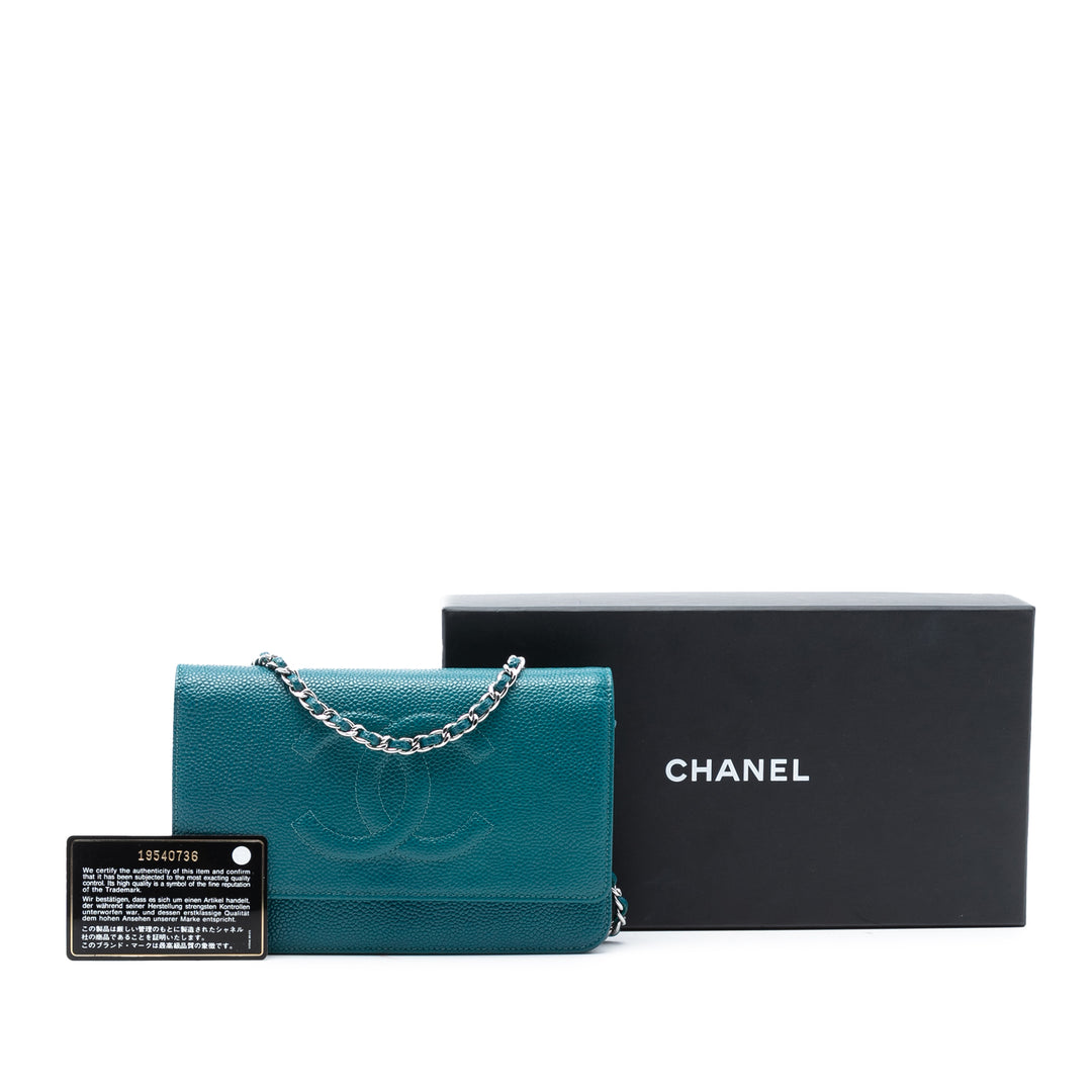 Chanel CC Caviar Wallet on Chain