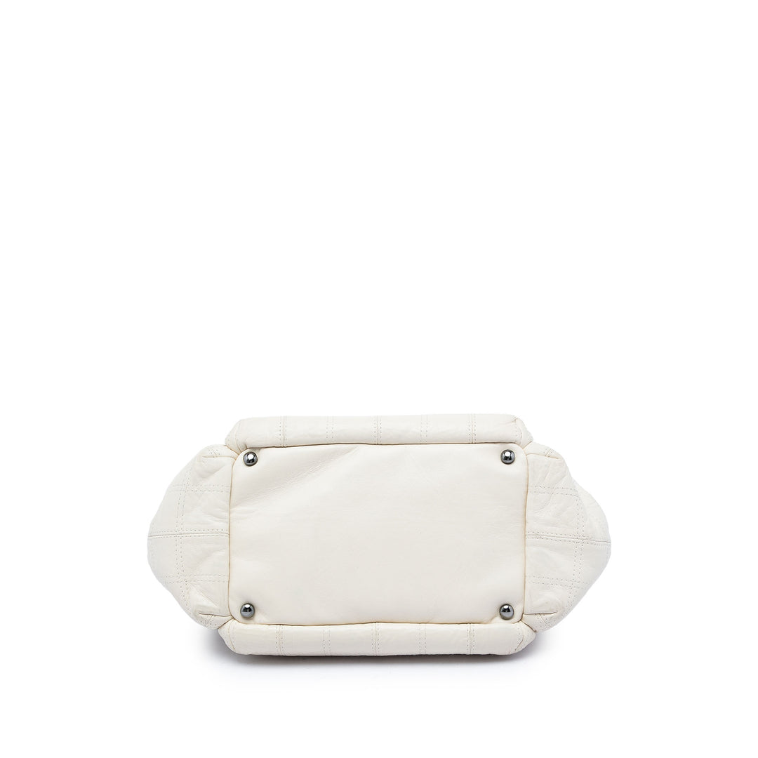 Chanel Sac porté épaule Chocolate Bar LAX Accordion Cuir d'agneau Blanc – vue 3 – GABY PARIS