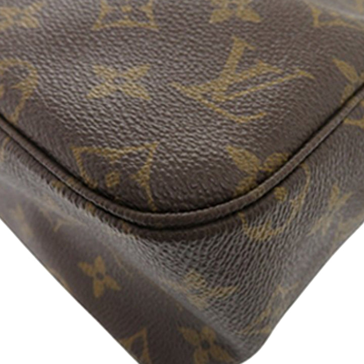 Louis Vuitton Monogram Trousse Toilette 28