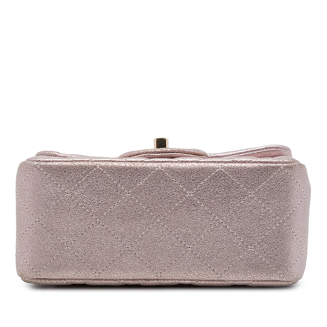 Chanel Sac bandoulière Classic Carré Métallisé Rabat simple Mini Cuir d'agneau Rose – vue 3 – GABY PARIS