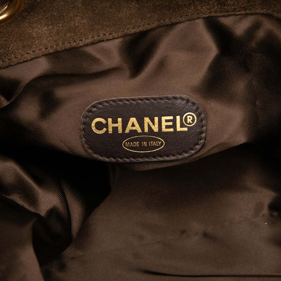 Chanel CC Daim Bucket Sac