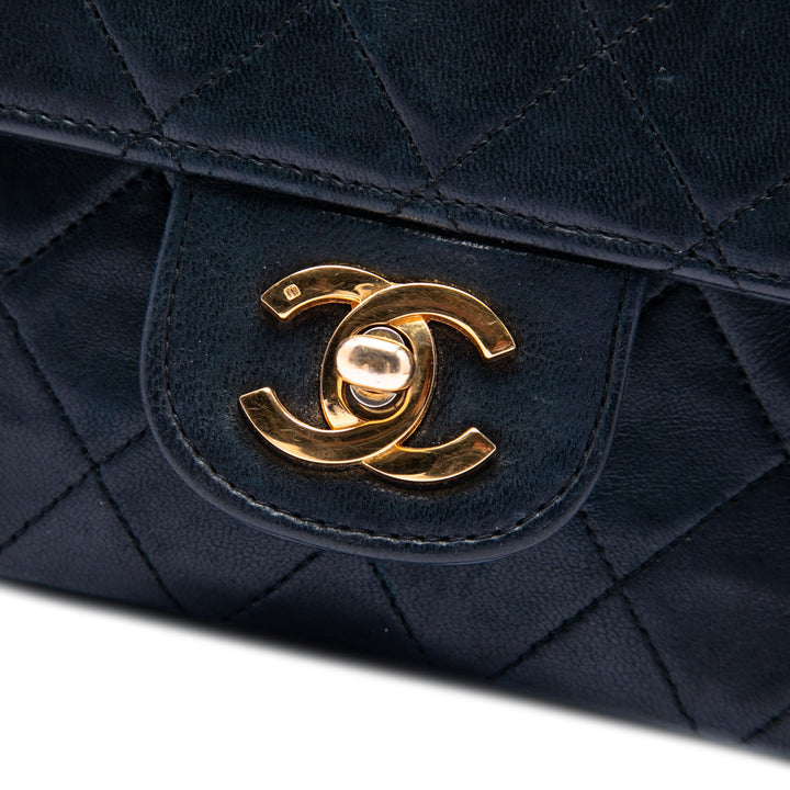 Chanel Medium Classic Cuir d’agneau Double rabat