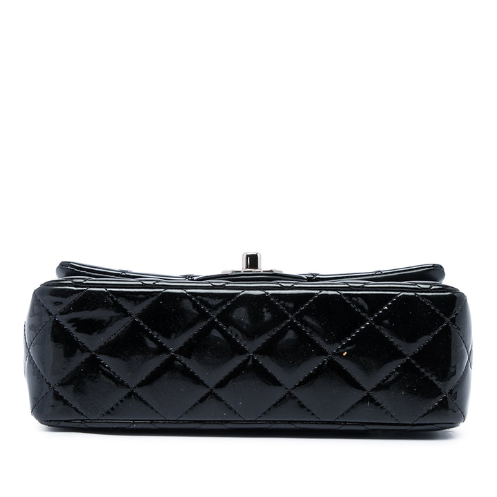 Chanel Classic Rectangulaire Rabat simple Mini Noir