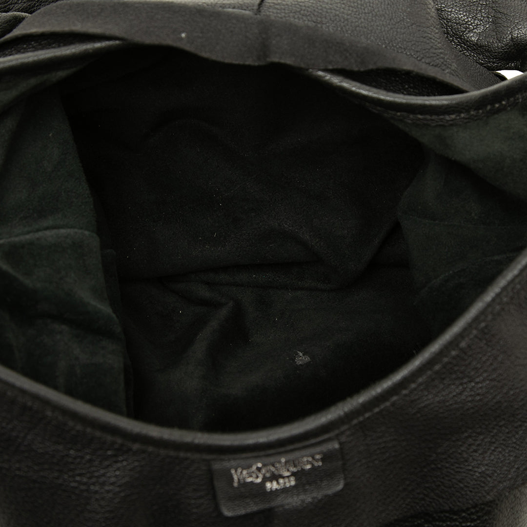 Saint Laurent Ruffled Saint Tropez Hobo Petit Noir – vue 4 – GABY PARIS