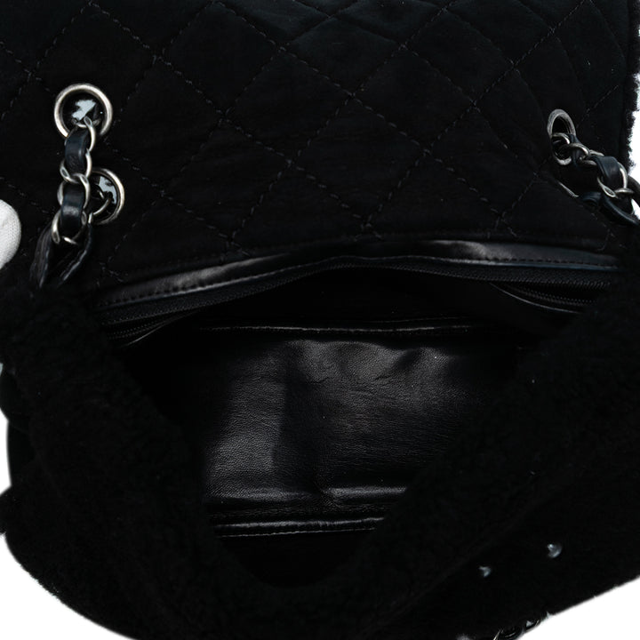 Chanel Medium Shearling Pearl Studded Flap Noir – GABY PARIS Authentique