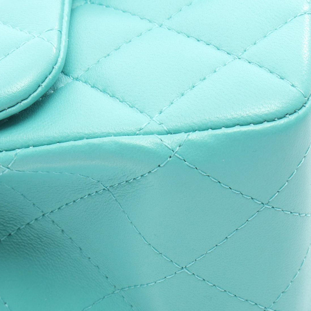 Chanel Mini Square Classic Cuir d’agneau Simple rabat