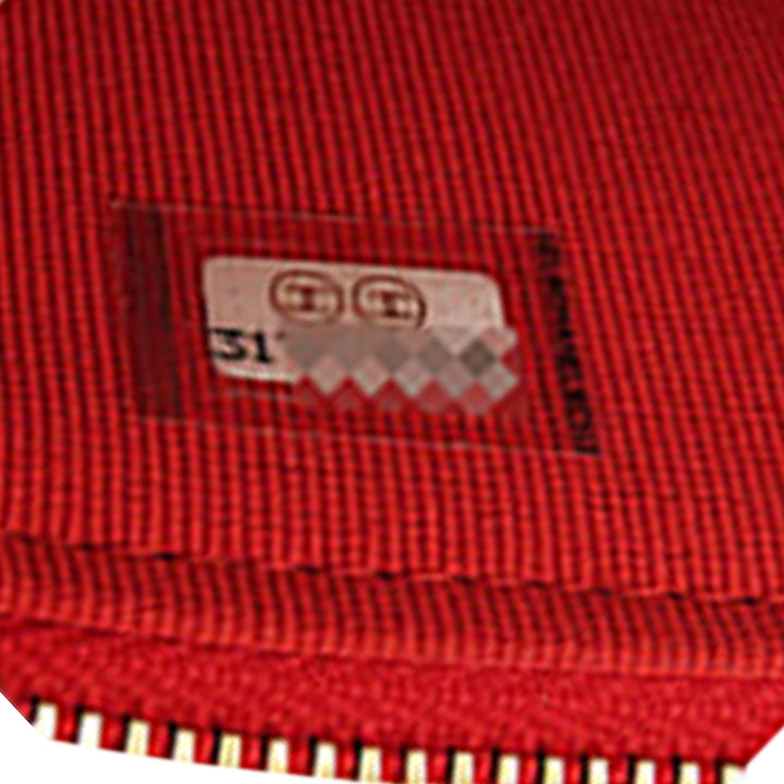 Chanel Mini Quilted Caviar Vanity Étui with Chain Rouge – GABY PARIS Authentique