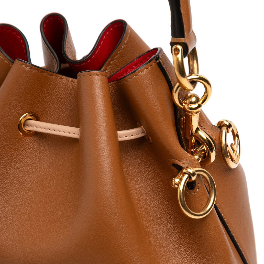 Fendi Small perforé Cuir Mon Tresor Bucket Sac