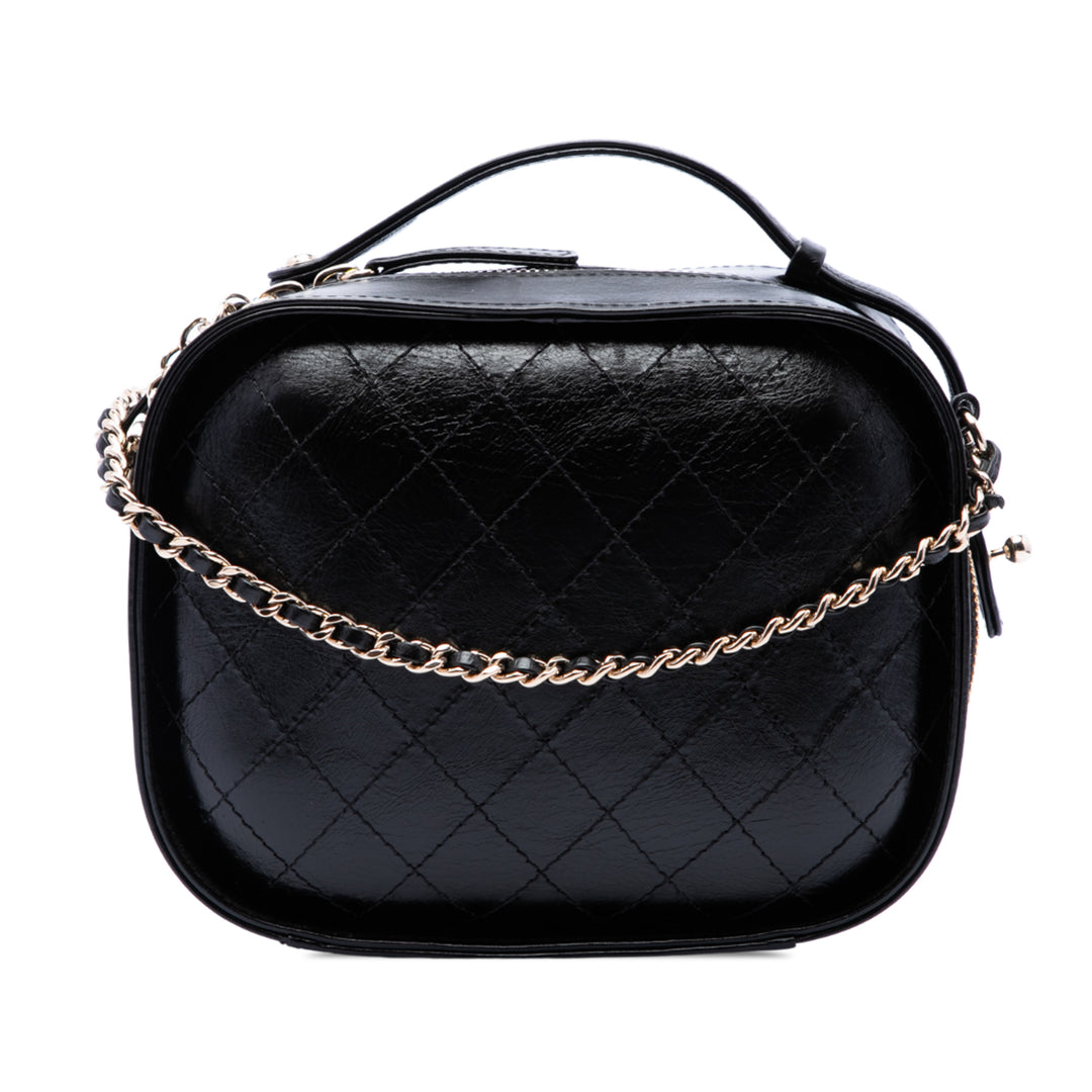 Chanel CC Matelassé Froissé Vanity Petit Cuir de veau Noir – vue principale – GABY PARIS