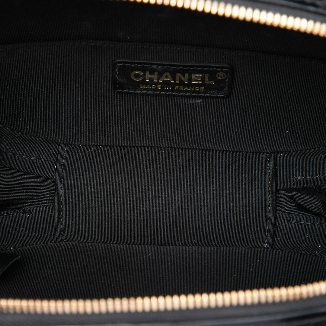 Chanel CC Matelassé Froissé Vanity Petit Cuir de veau Noir – vue 4 – GABY PARIS