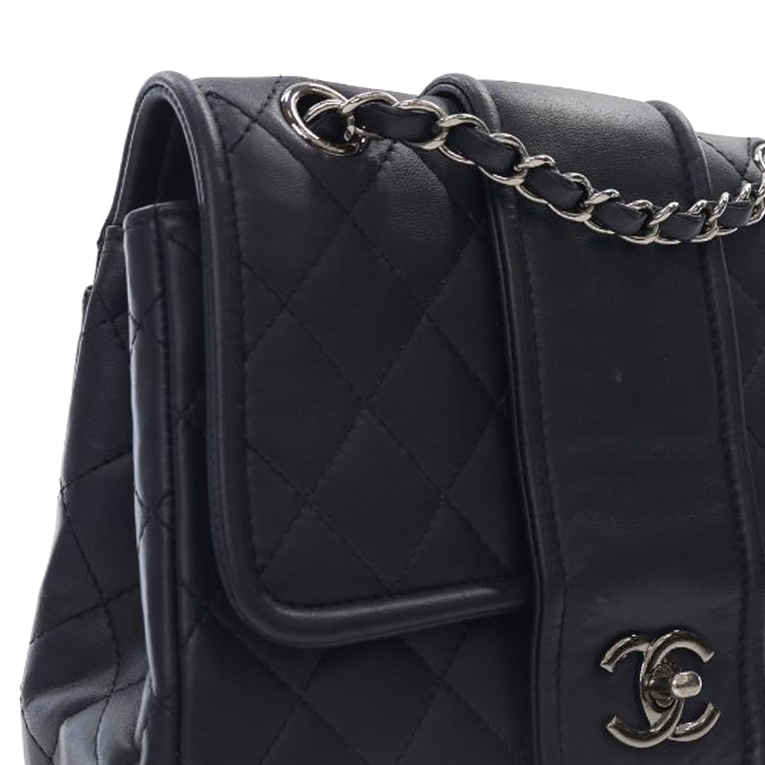 Chanel Matelassé Cuir d’agneau Elementary Chic à rabat – GABY PARIS Authentique