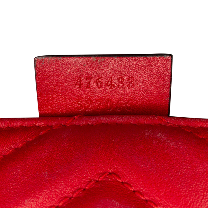 Gucci Mini GG Marmont Matelasse Cuir Flap Sac porté croisé Rouge