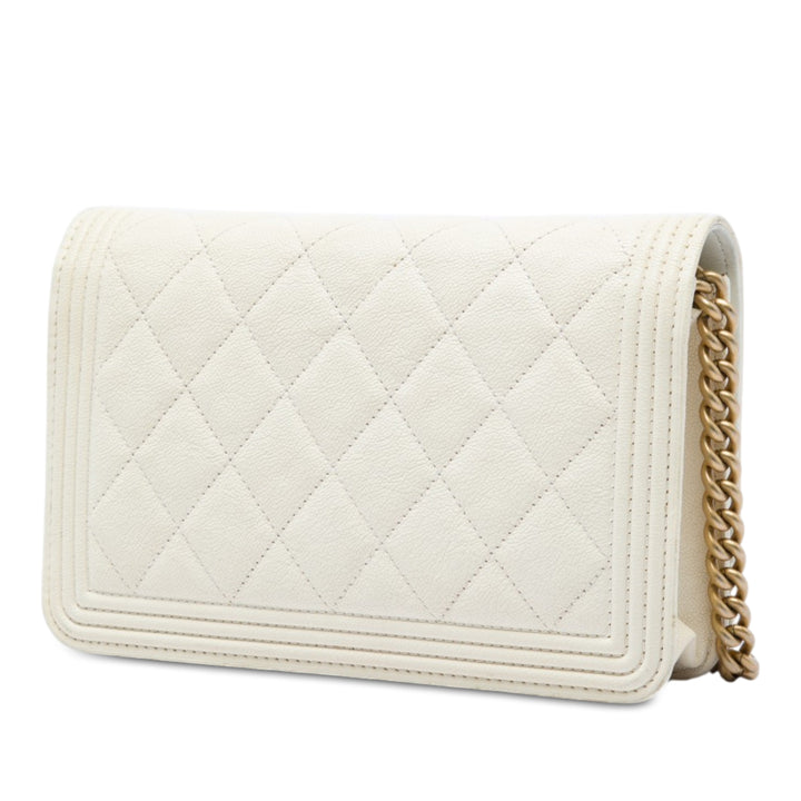 Matelassé Boy Wallet on Chain Cuir caviar Blanc