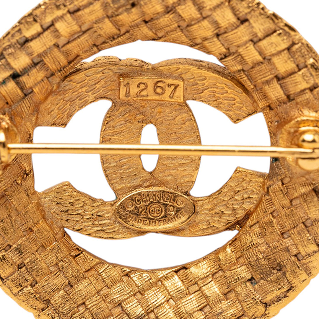 Chanel CC plaqué Woven Rond Broche
