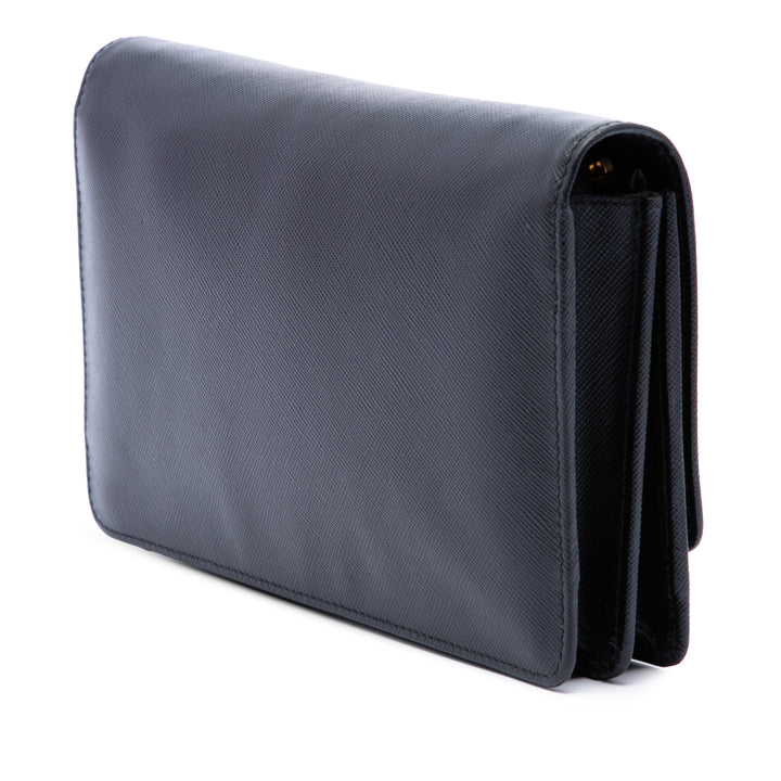 Prada Portefeuille Saffiano Noir – vue 2 – GABY PARIS