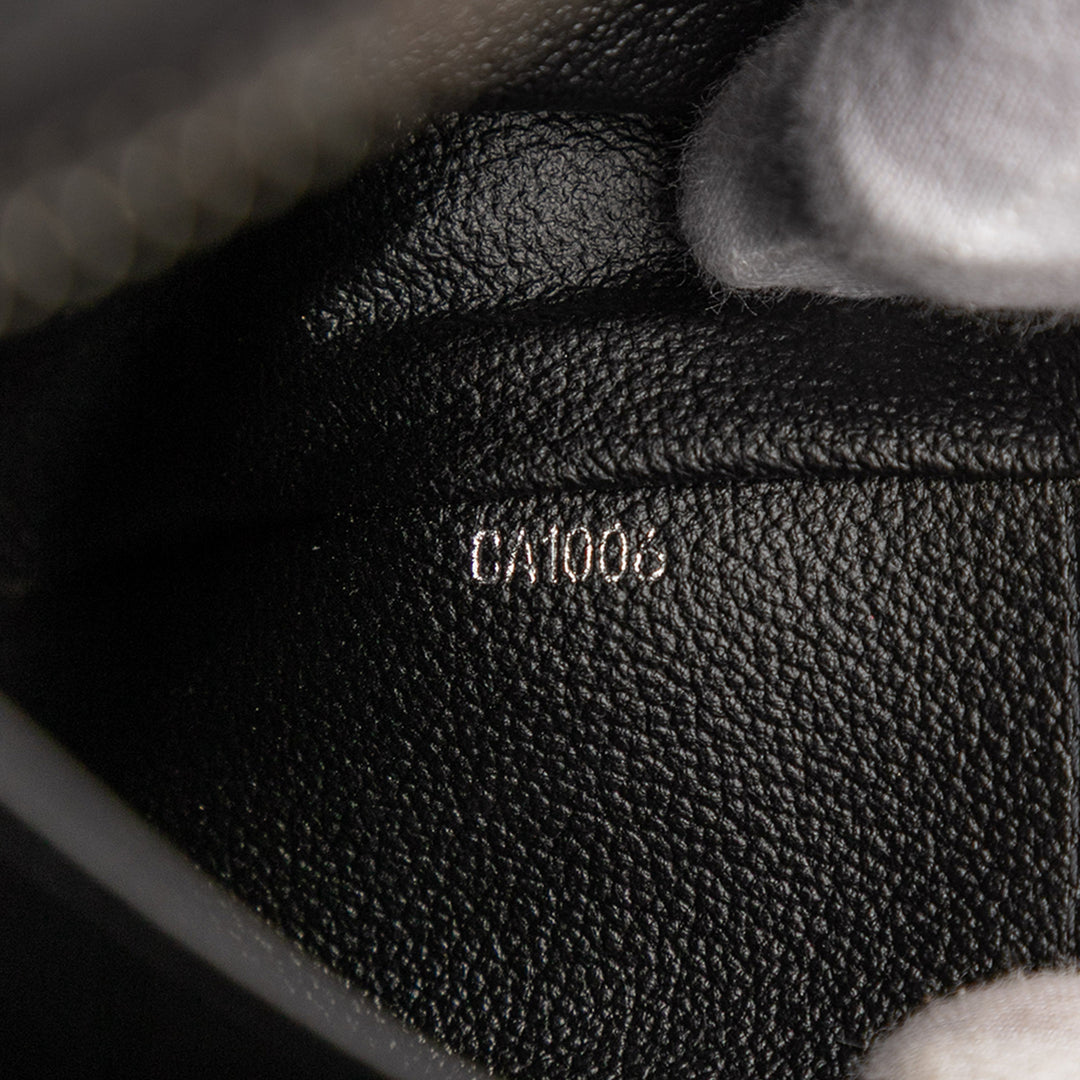 Louis Vuitton Taiga Toiletry Pochette GM Noir – GABY PARIS Authentique