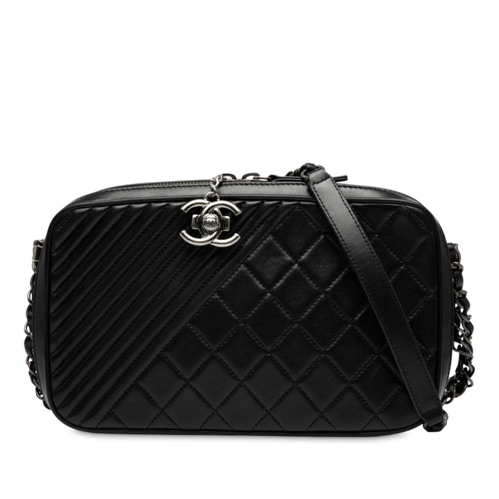 Chanel Medium Quilted Cuir d’agneau Coco Boy Sac caméra Noir