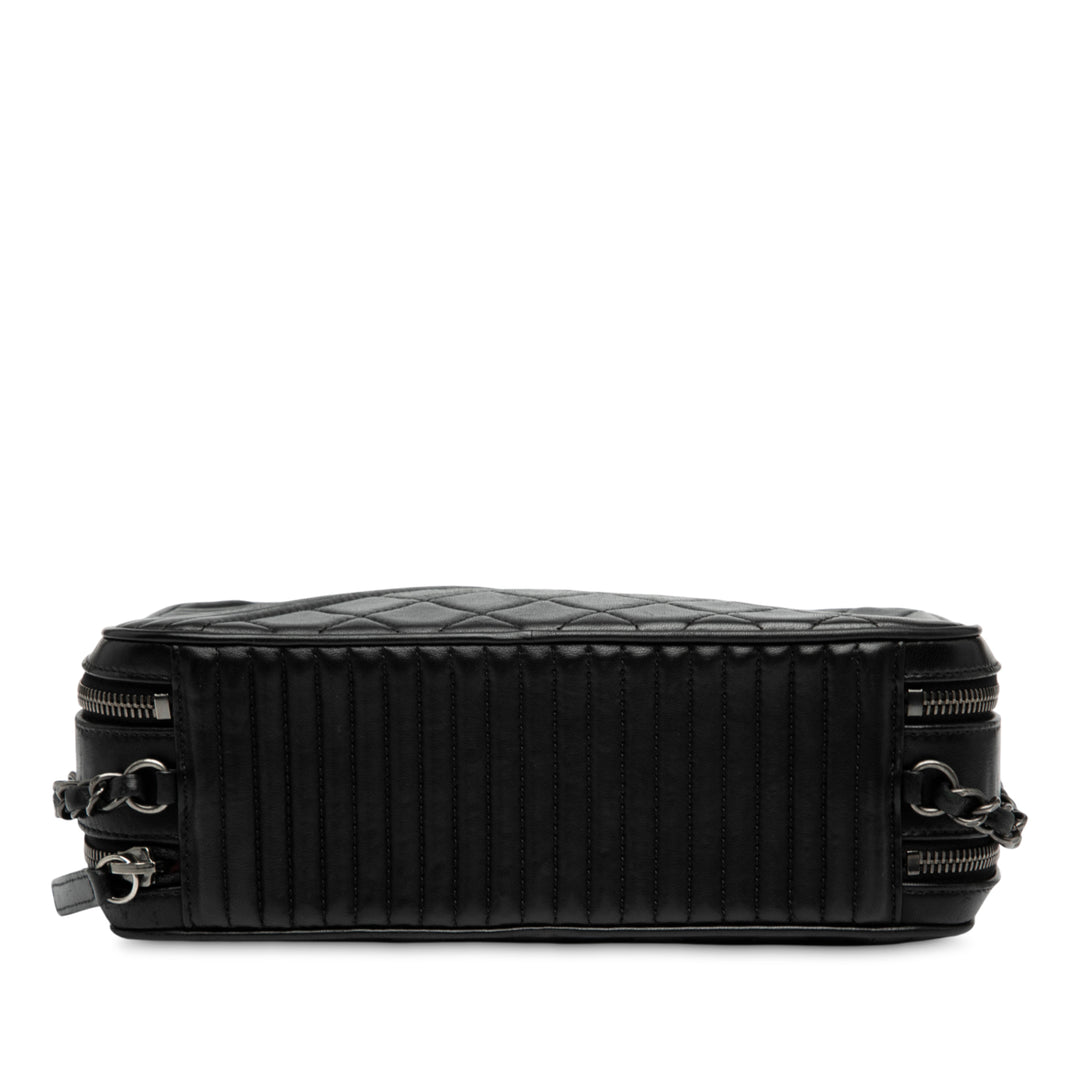 Chanel Medium Quilted Cuir d’agneau Coco Boy Sac caméra Noir