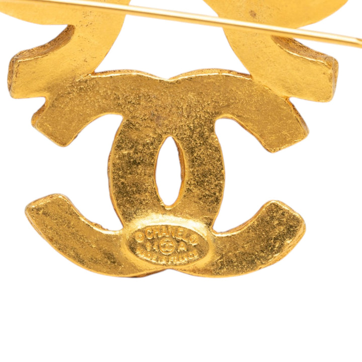 Chanel plaqué Triple CC Broche Métal