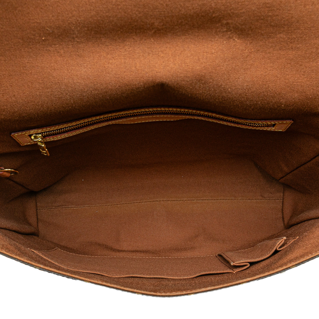 Louis Vuitton Monogram Abbesses