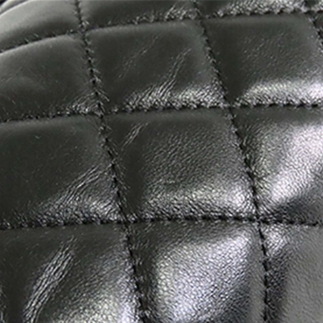 Chanel Matelassé Cuir d'agneau Timeless Kisslock Pochette