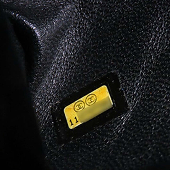 Chanel Matelassé Cuir d'agneau Timeless Kisslock Pochette