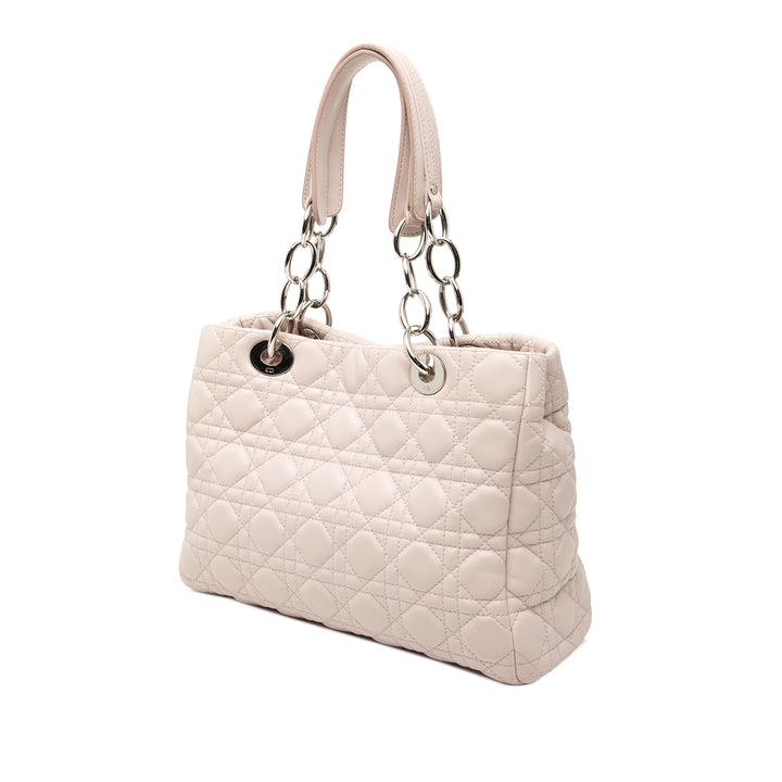 Dior Medium Cuir d’agneau Cannage Lady Dior Soft Shopping Cabas