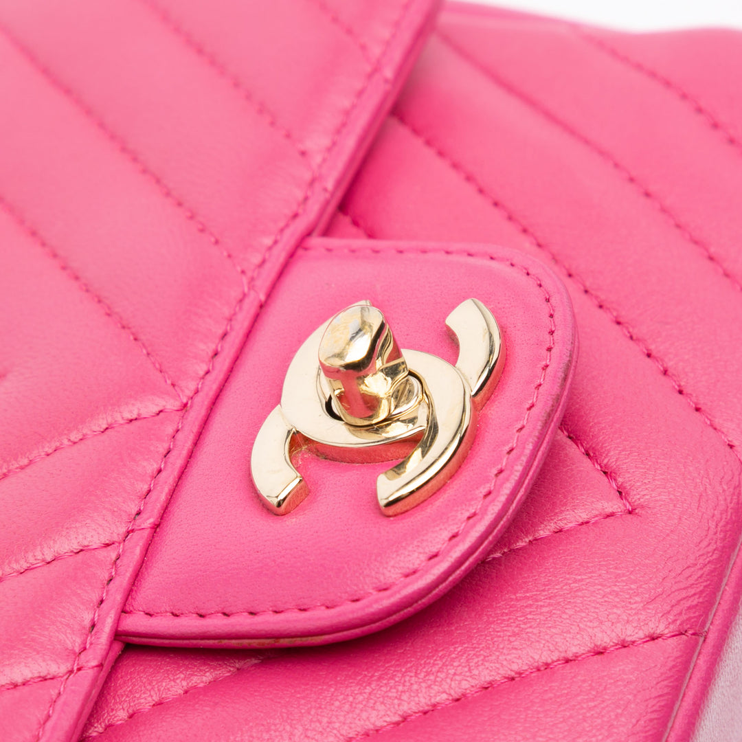 Chanel Classic Carré Chevron Rabat simple Mini Cuir d'agneau