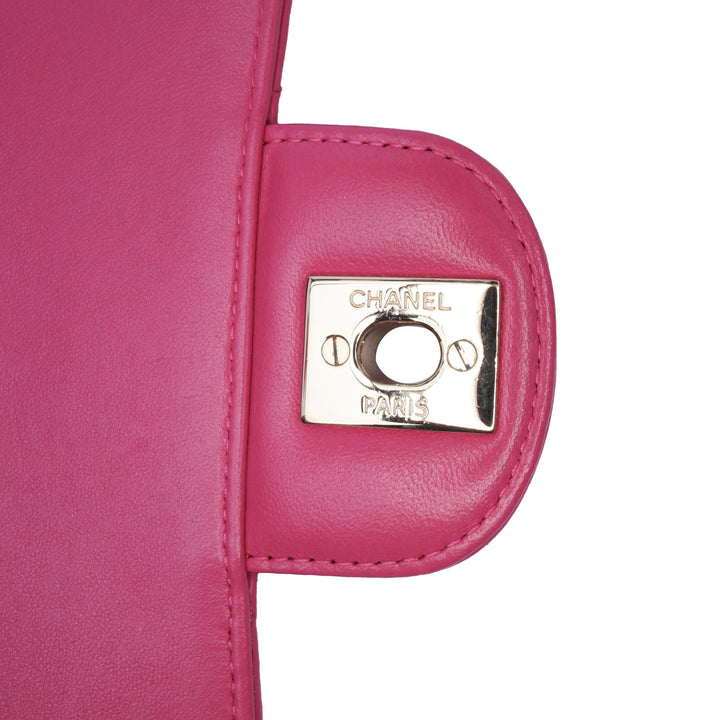 Chanel Classic Carré Chevron Rabat simple Mini Cuir d'agneau