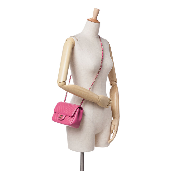 Chanel Classic Carré Chevron Rabat simple Mini Cuir d'agneau