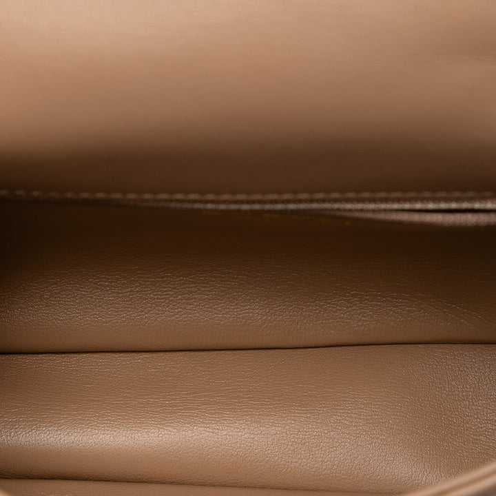 Chanel Mini Rectangular Matelassé Cuir d’agneau Heart Charms à rabat