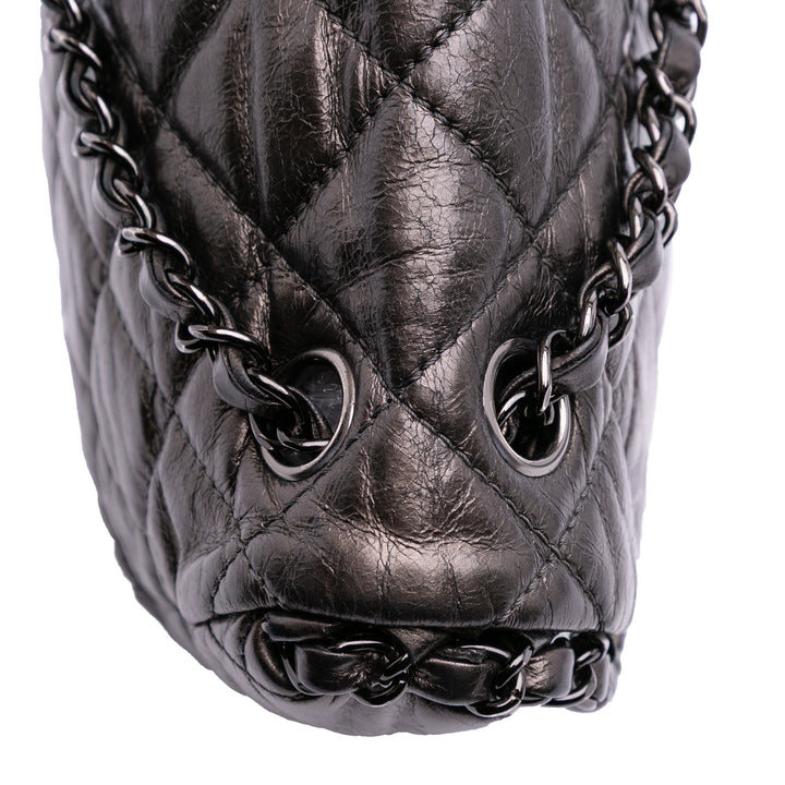 Chanel Medium Quilted Métallisé Aged Cuir de veau Chain Me Flap Gris