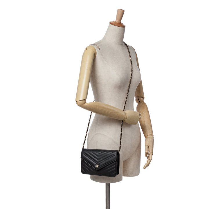 Goatskin Chevron Statement Wallet On Chain Black - Gaby Paris