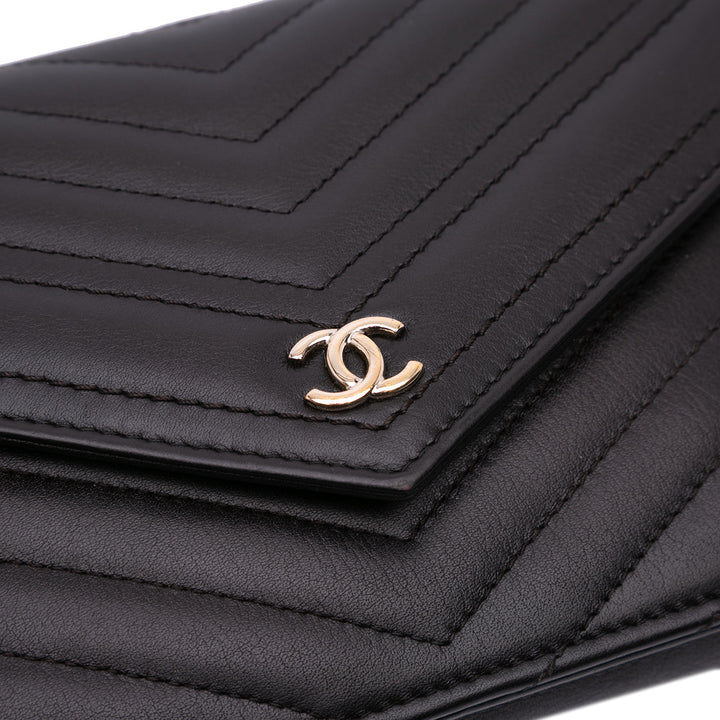 Goatskin Chevron Statement Wallet On Chain Black - Gaby Paris