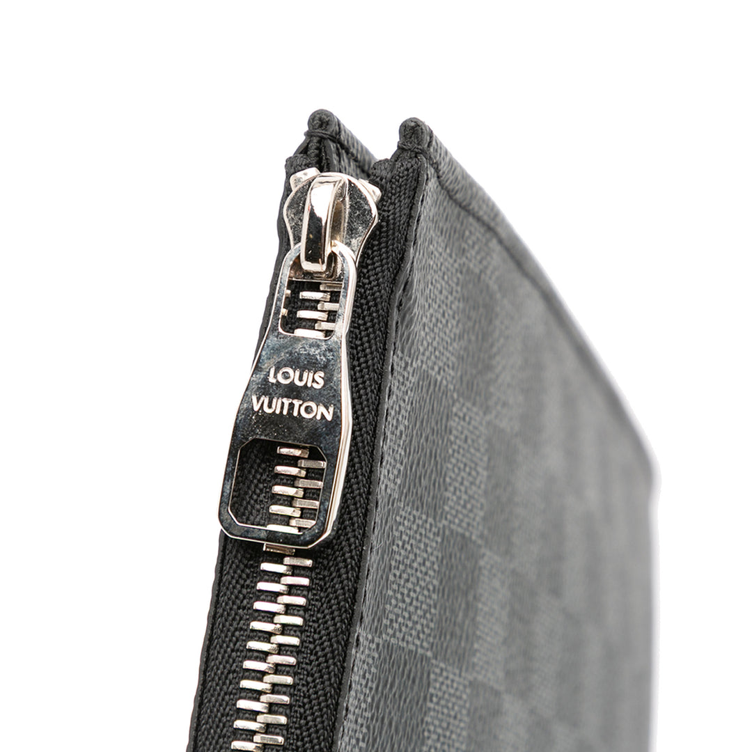 Louis Vuitton Damier Graphite Pochette Jour GM Noir – GABY PARIS Authentique