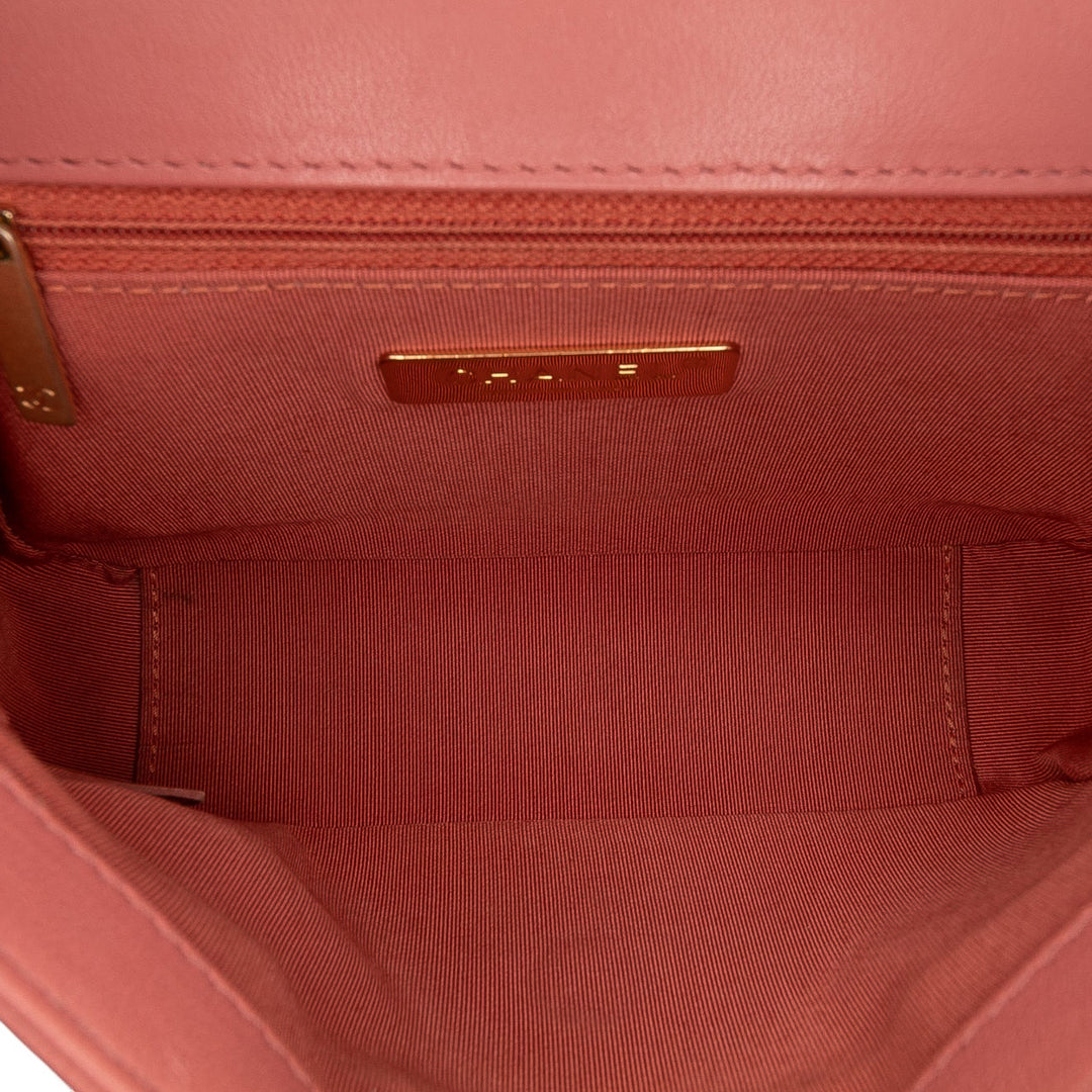 Chanel Matelassé Cuir d’agneau Chain Infinity sac à anse supérieure