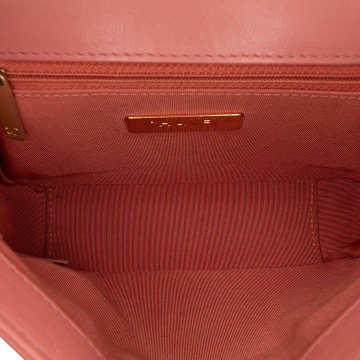 Chanel Matelassé Cuir d’agneau Chain Infinity sac à anse supérieure