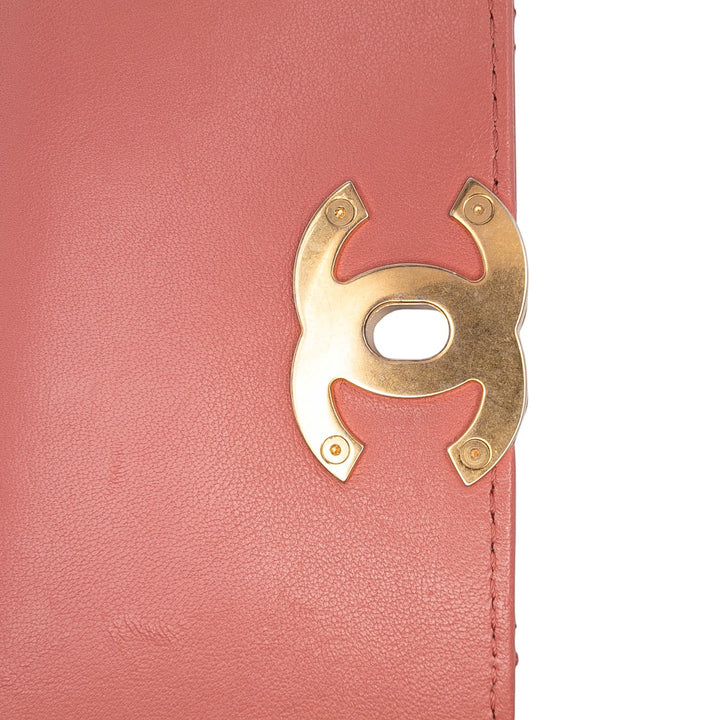 Chanel Matelassé Cuir d’agneau Chain Infinity sac à anse supérieure