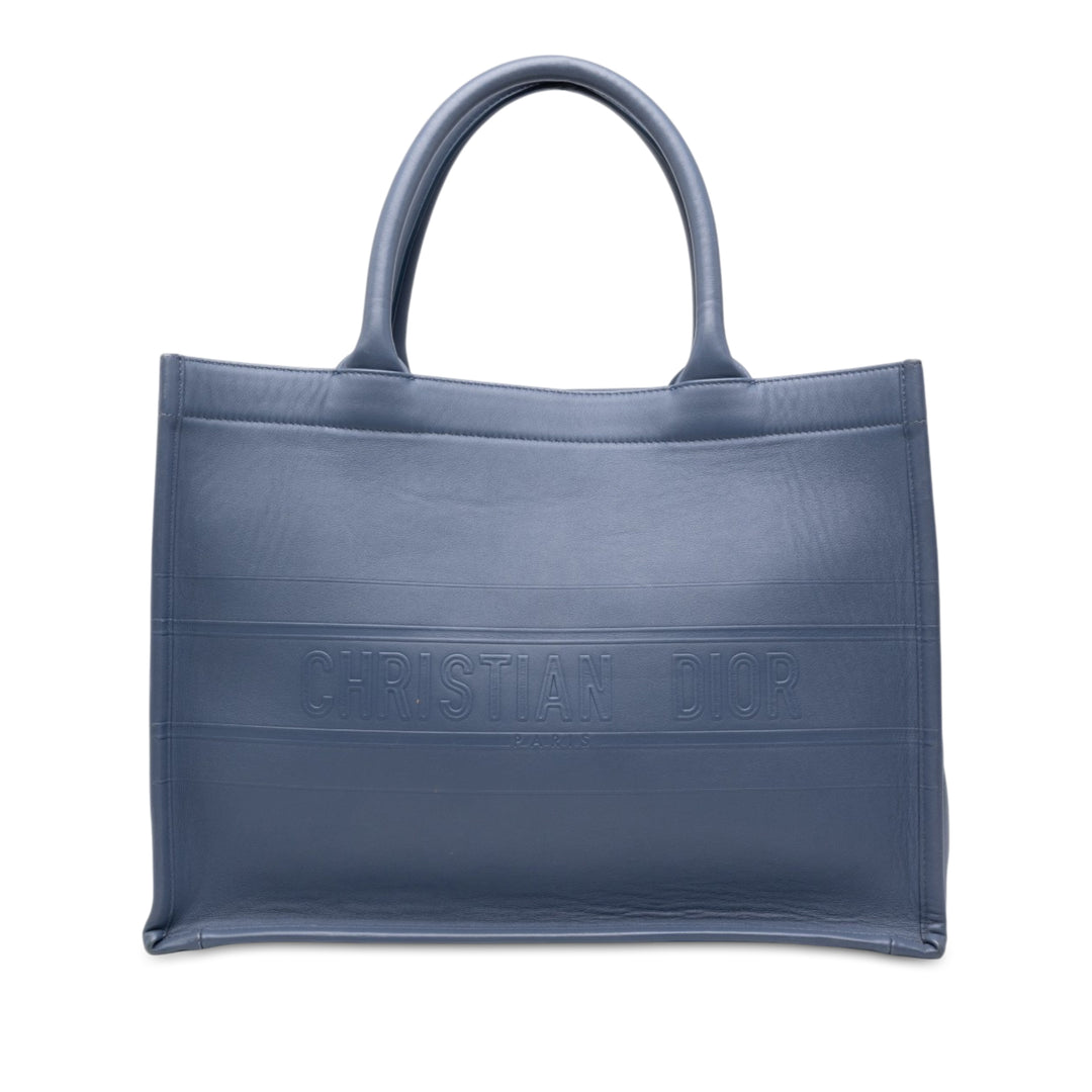 Dior Book Tote embossé Moyen Bleu – vue principale – GABY PARIS