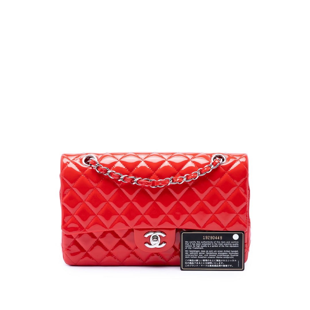 Chanel Medium Classic Cuir verni Double rabat