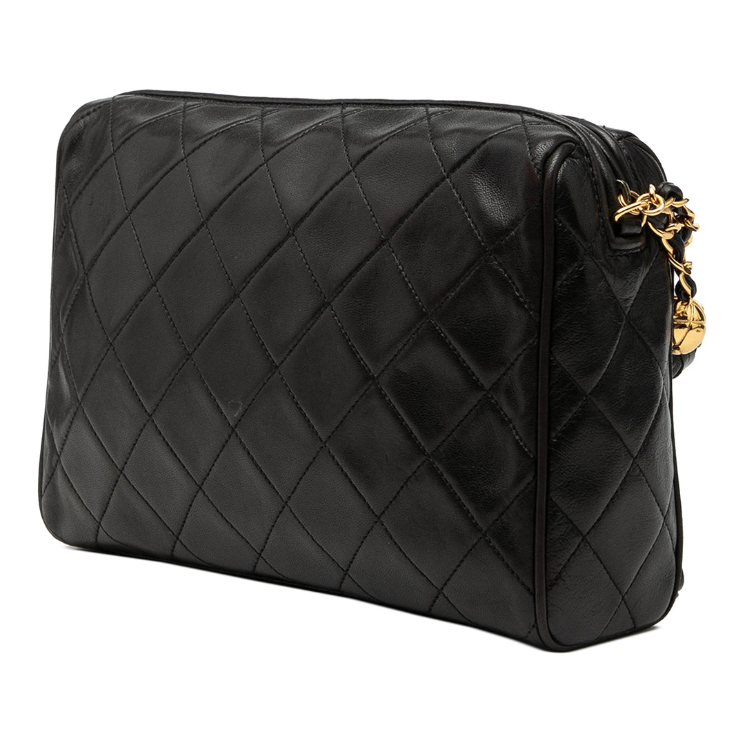Chanel CC Diamond Matelassé Cuir d’agneau Pompon Sac caméra