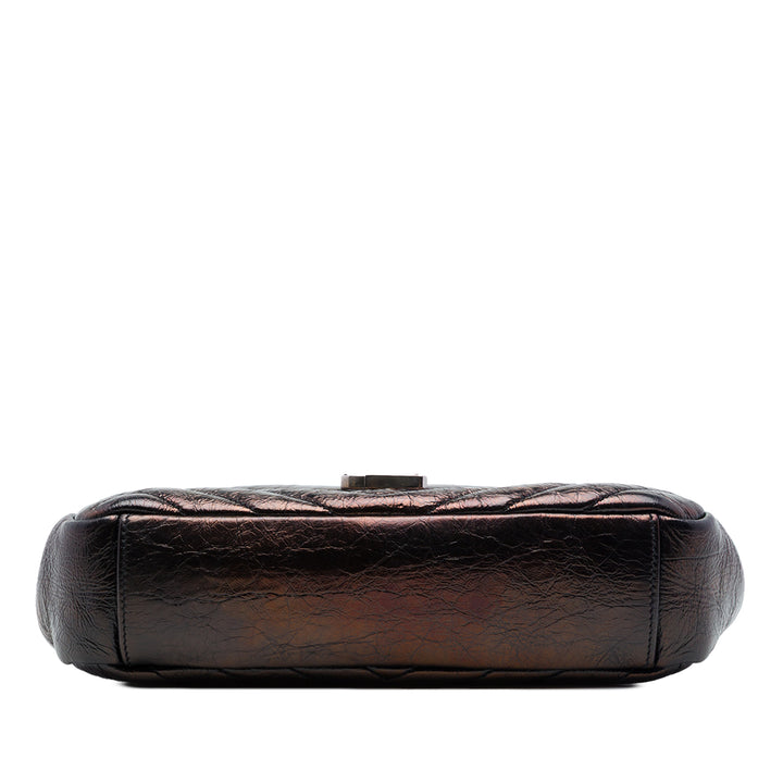 Saint Laurent Chevron Métallisé froissé Punk Sac à chaîne Moyen Cuir de veau Noir – vue 3 – GABY PARIS
