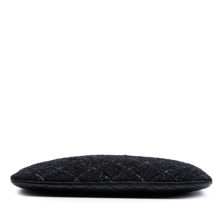 Chanel Large Matelassé Tweed et Cuir d’agneau Camellia O Étui Pochette