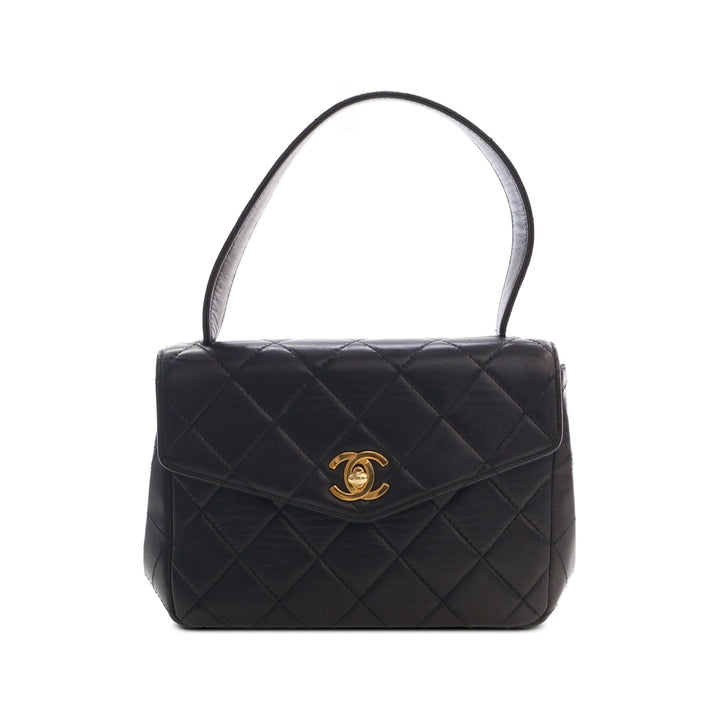 Chanel Sac à main Matelassé Enveloppe à rabat Cuir d'agneau Noir – vue principale – GABY PARIS