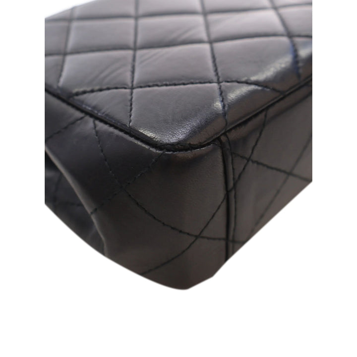 Chanel Sac à main Matelassé Enveloppe à rabat Cuir d'agneau Noir – vue 6 – GABY PARIS
