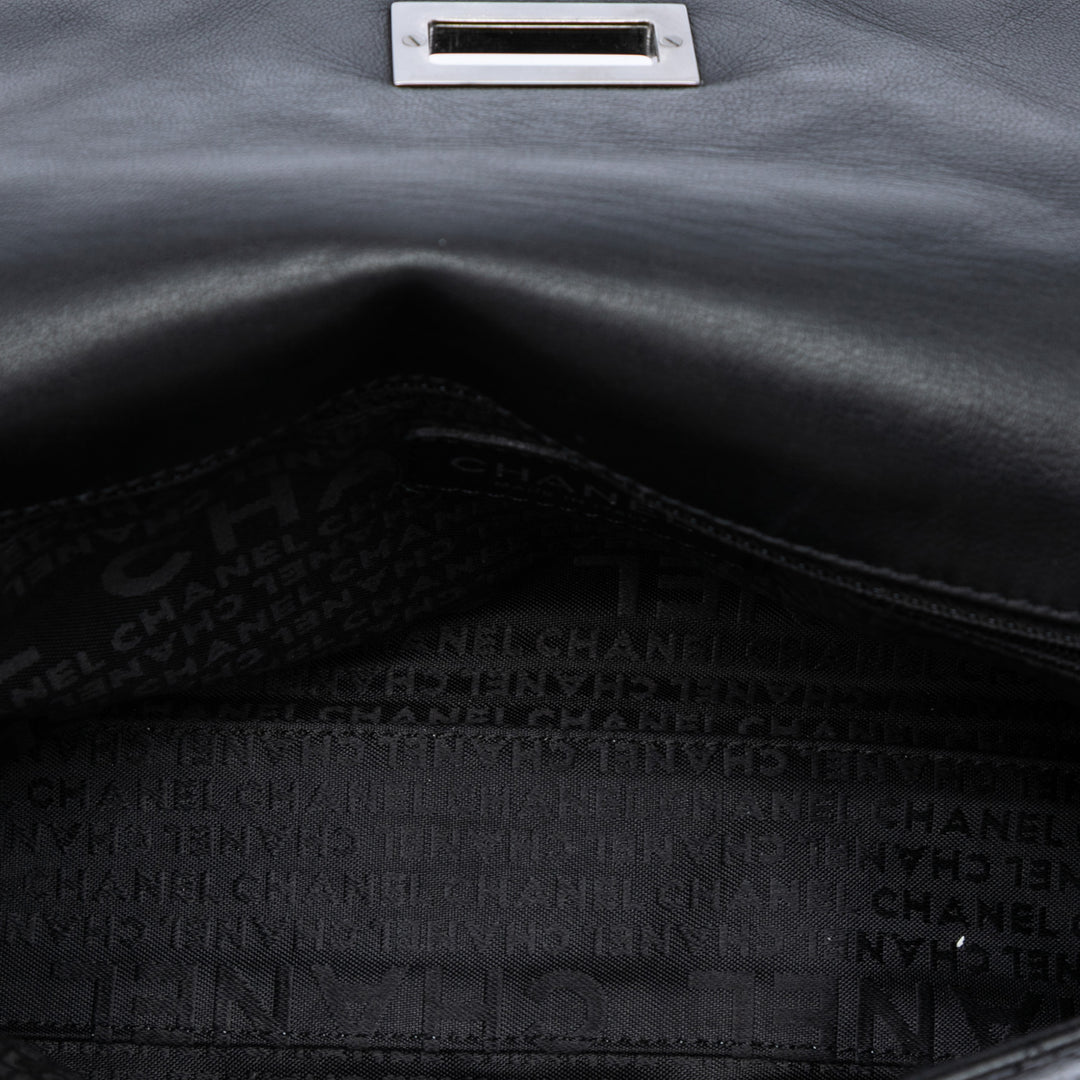 Chanel Glazed Crackled Cuir de veau Mademoiselle à rabat