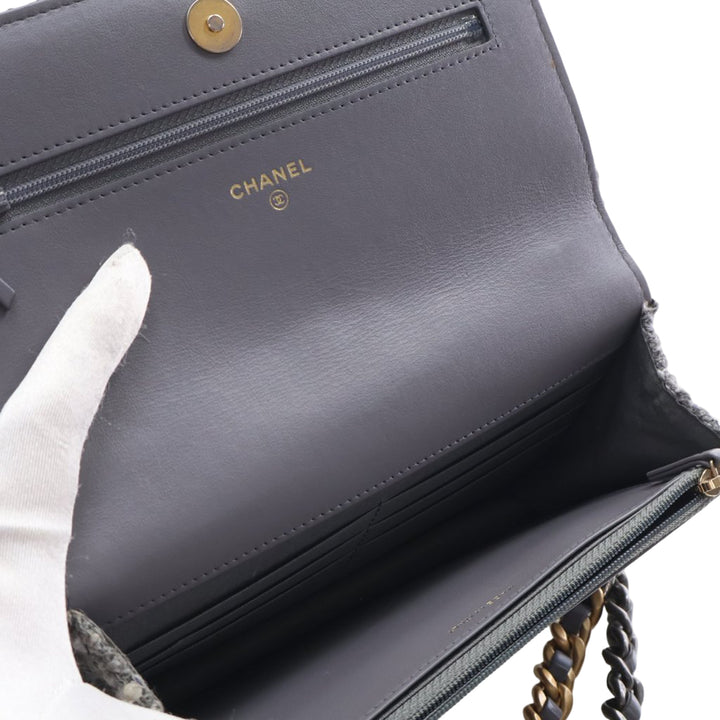 Chanel Tweed 19 Wallet on Chain
