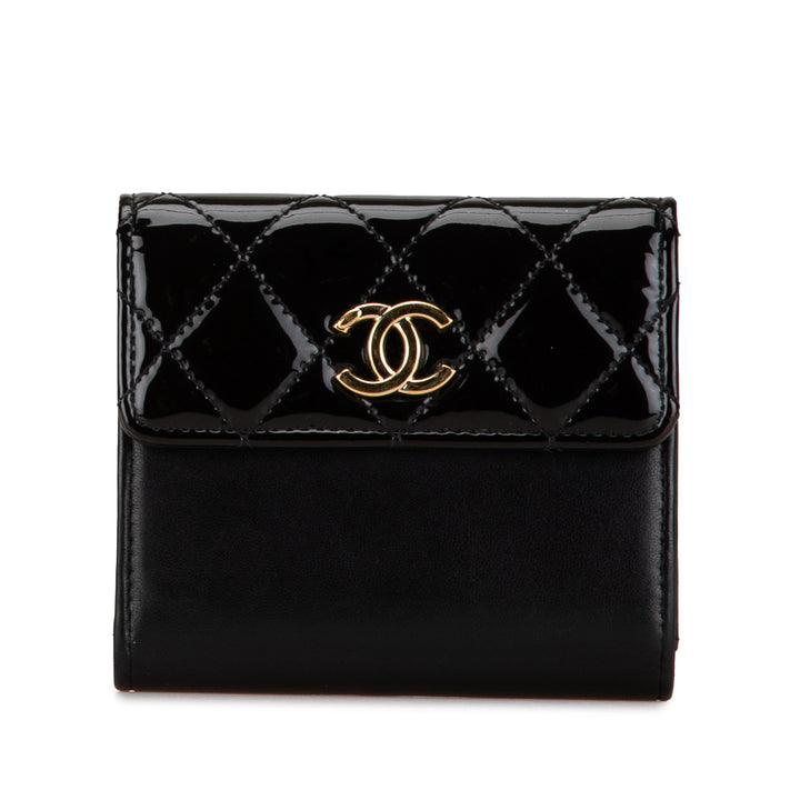 Chanel CC Quilted Patent and Lambskin Trifold Wallet Black - GABY PARIS